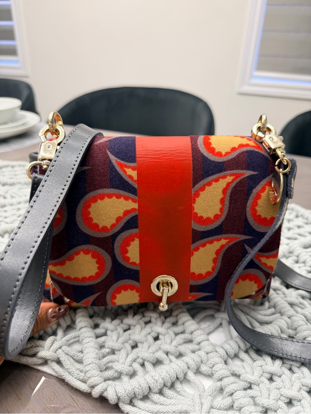Reversible Women’s Red Patterned Crossbody Bag - Picture 7 of 9